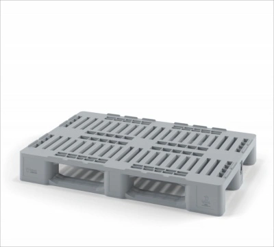 Усиленный перфорированный пластиковый поддон 1200х800 на трёх полозьях