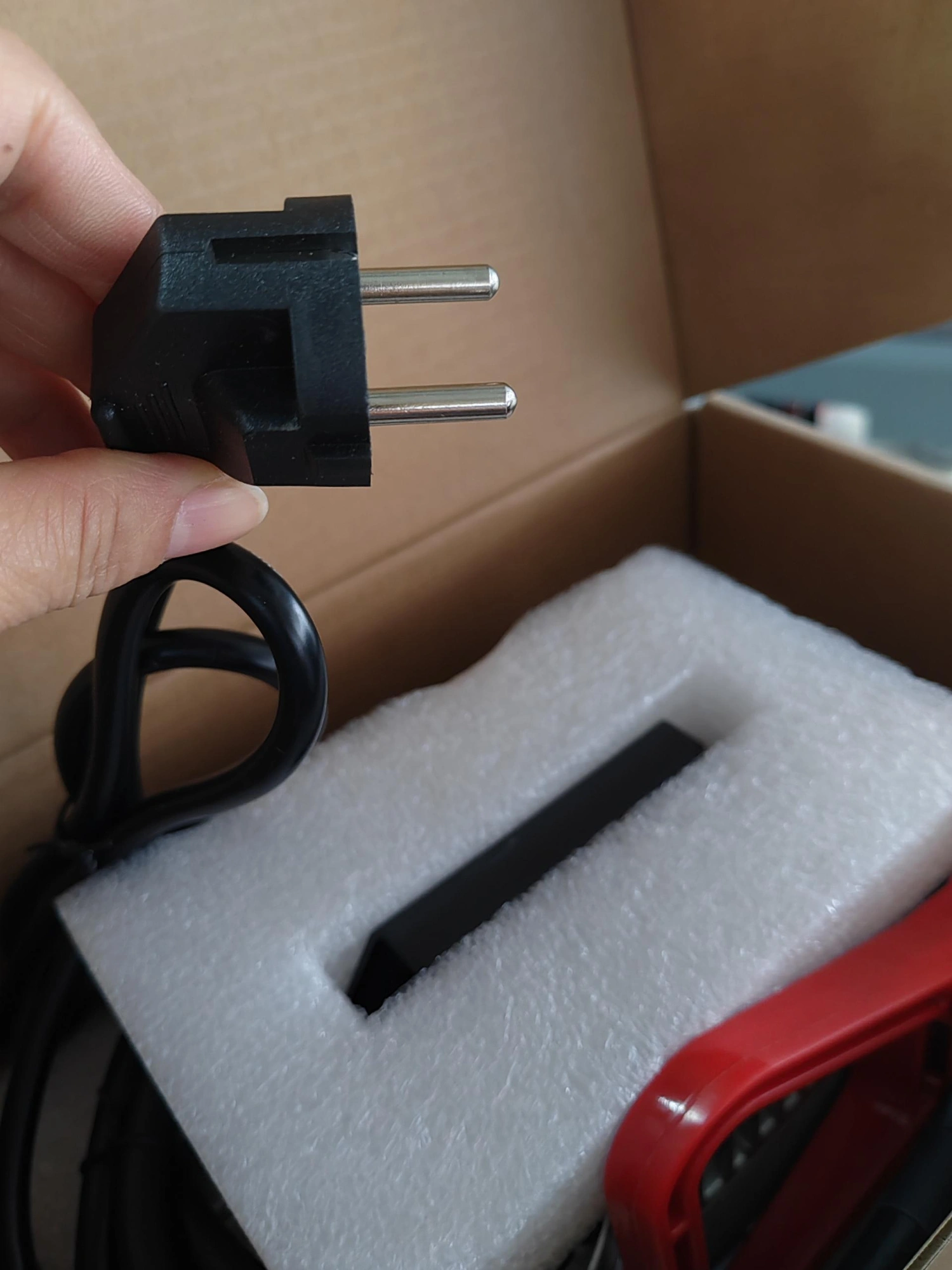 Зарядное устройство для машины подметальной A100